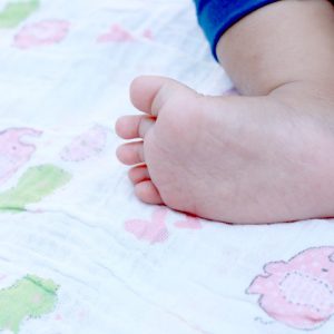 SWB 001 (1) Cookiie baby blanket muslin swaddle - pink elle