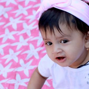 SWA 022 (2) Cookiie swaddle blanket mulmul muslin - pink starfish print