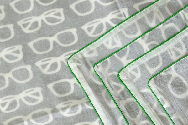 SW3-014(2) Cookiie Blanket swaddle wrap -Dohar - eyeglasses green piping