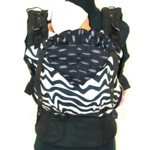 E-0008 (5) Cookiie baby carrier - Embrace - Chevron twist on black