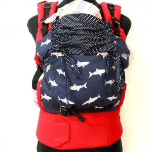 S-2022(1) Cookiie baby carrier - Original - Bite Little shark on Red