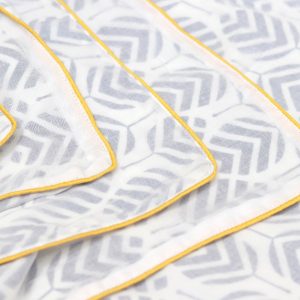 SW3 016(2) cookiie baby blanket Chevron leaf - yellow